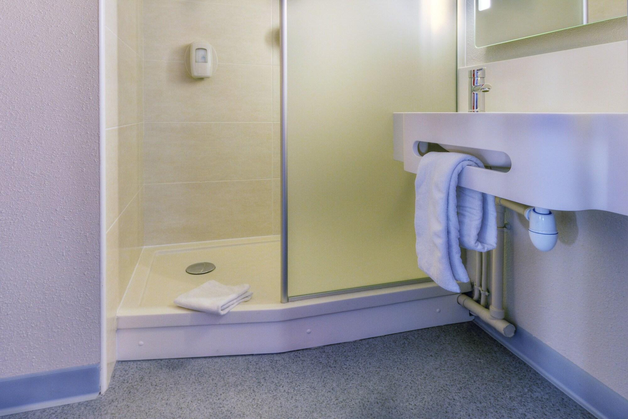 B&B Hotel Marseille Les Ports Luaran gambar