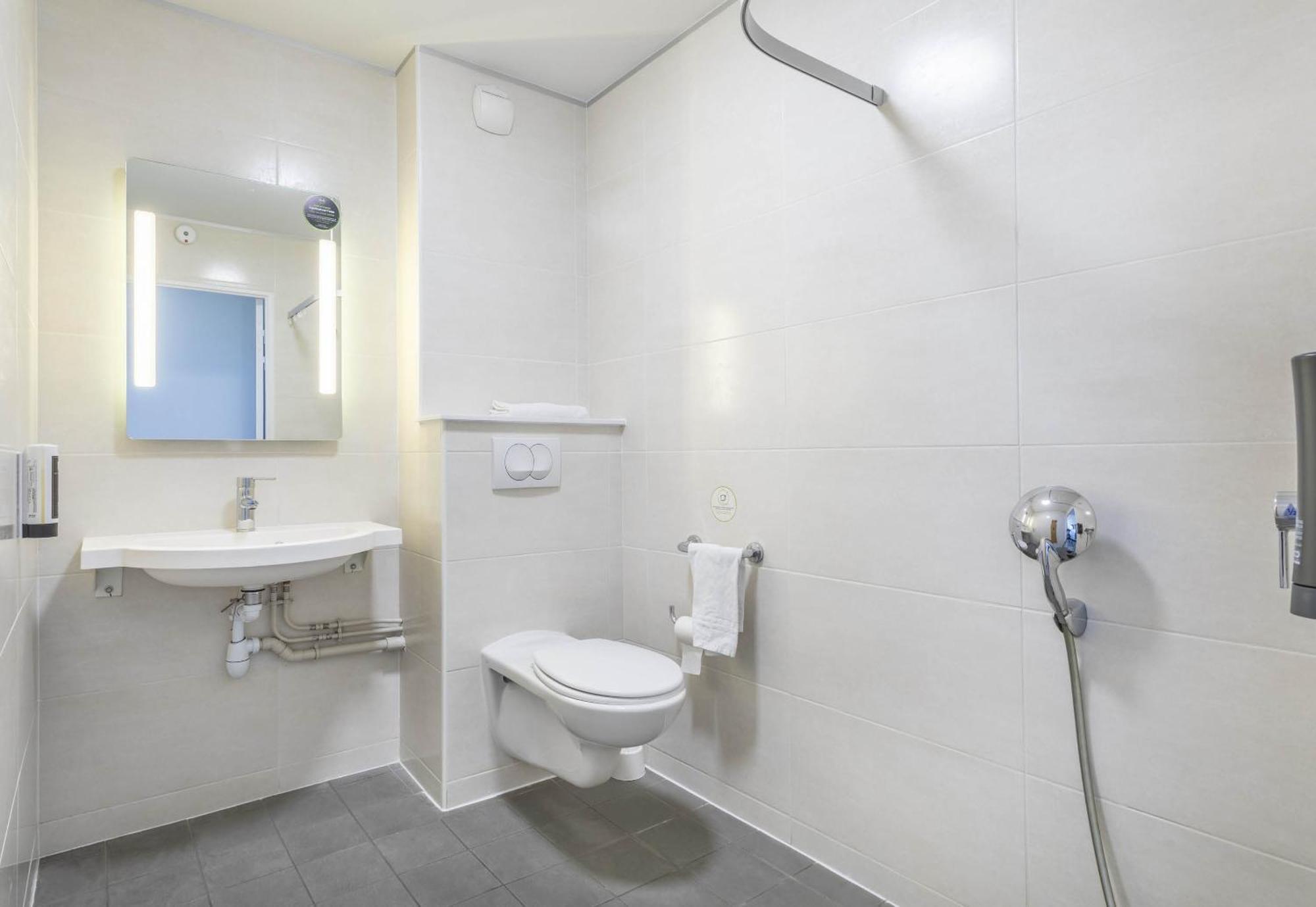 B&B Hotel Marseille Les Ports Luaran gambar