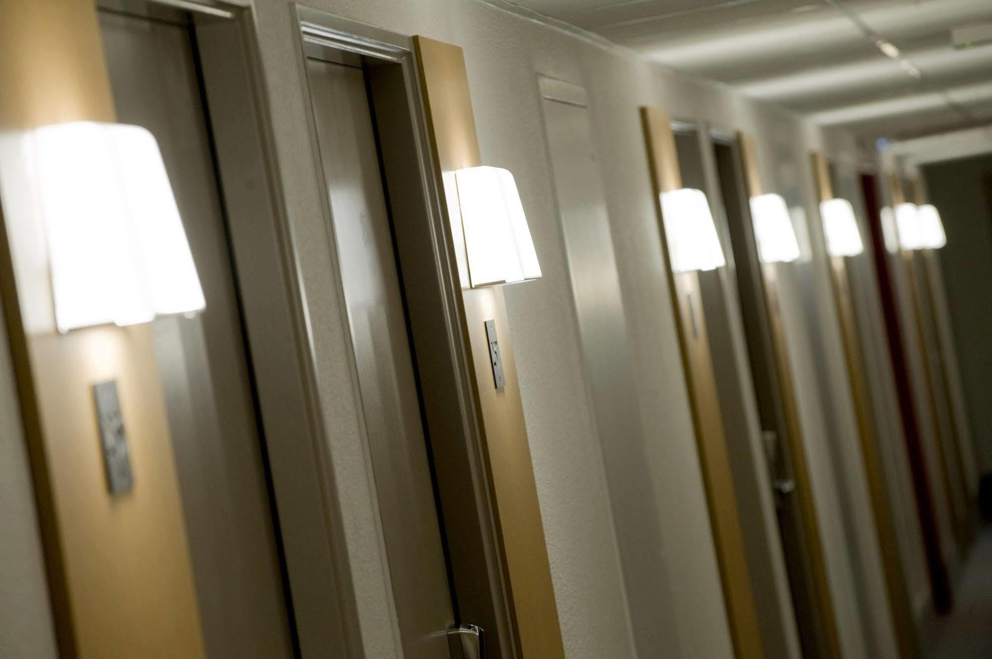 B&B Hotel Marseille Les Ports Luaran gambar